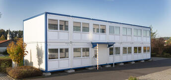 The two-storey system consisting of 14 ELA premium containers was delivered in the colours white-blue at the customer's request.